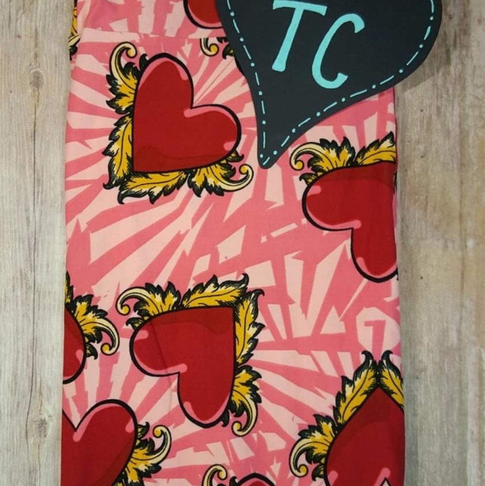 Lularoe T.C leggings with hearts